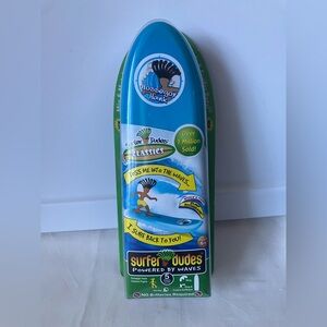 New In Pack Surfer Dudes Hossegor Hank Wave Powered Surfboard Toy.